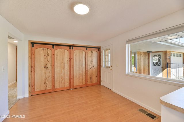 91 Wilson Rd, Yakima, WA 98901