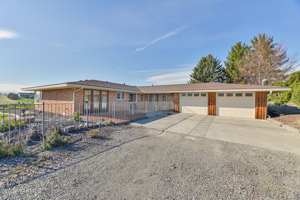 91 Wilson Rd, Yakima, WA 98901
