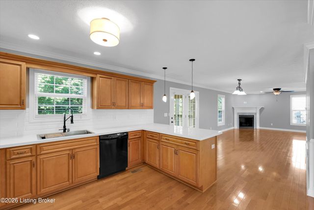 132 W Mandarin Ct, Elizabethtown, KY 42701