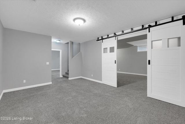132 W Mandarin Ct, Elizabethtown, KY 42701