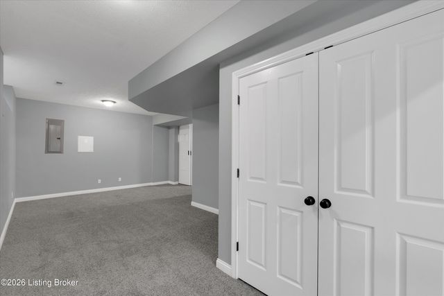132 W Mandarin Ct, Elizabethtown, KY 42701
