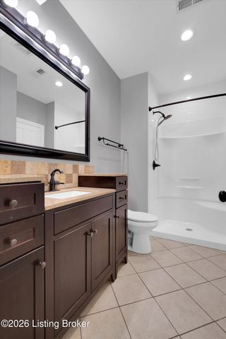 132 W Mandarin Ct, Elizabethtown, KY 42701