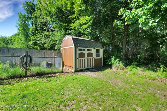 132 W Mandarin Ct, Elizabethtown, KY 42701