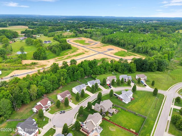 132 W Mandarin Ct, Elizabethtown, KY 42701