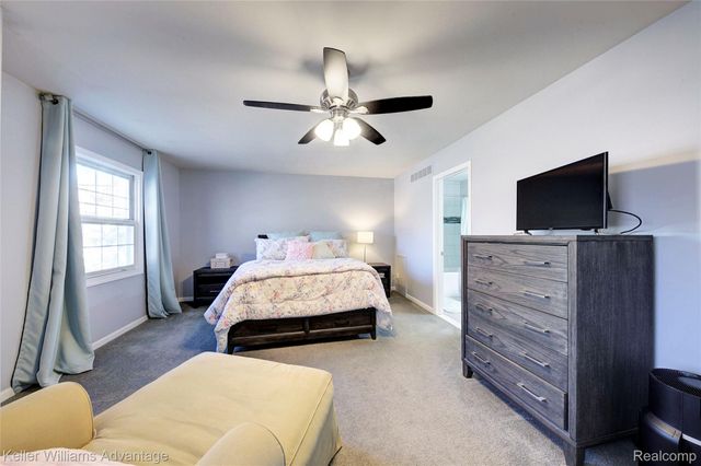 446 Oakgrove Court, Clawson, MI 48017