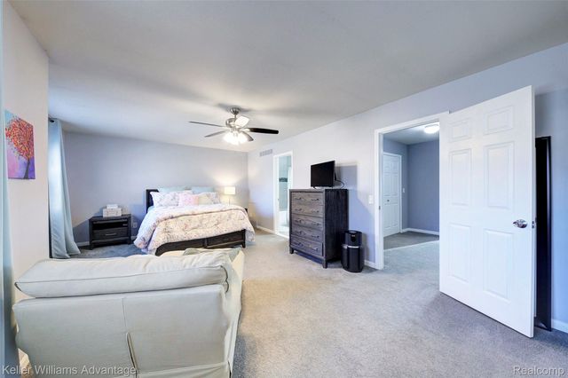 446 Oakgrove Court, Clawson, MI 48017