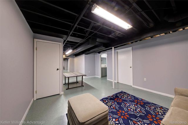 446 Oakgrove Court, Clawson, MI 48017