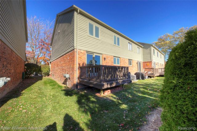 446 Oakgrove Court, Clawson, MI 48017