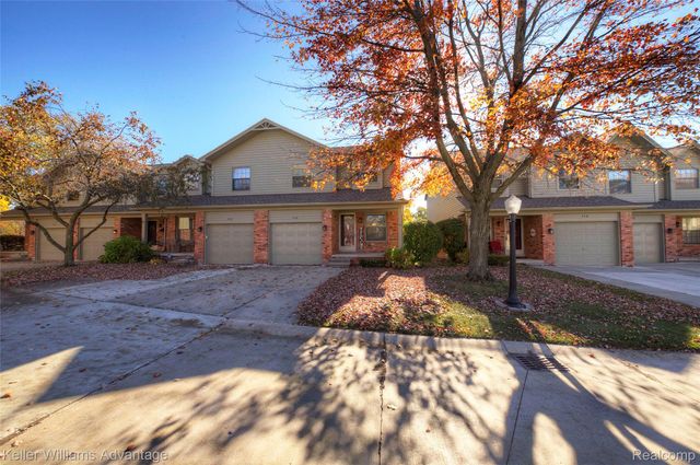446 Oakgrove Court, Clawson, MI 48017