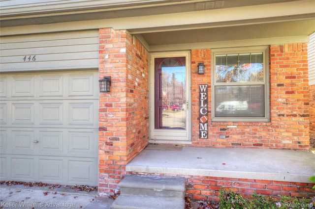 446 Oakgrove Court, Clawson, MI 48017