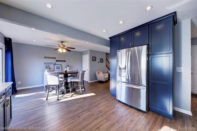 446 Oakgrove Court, Clawson, MI 48017