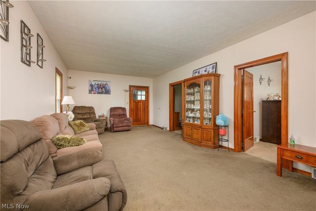 2984 Massillon Road, Akron, OH 44312