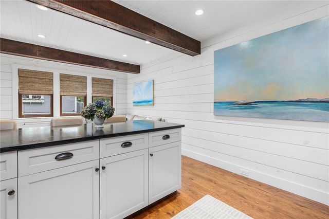 5 Ledge Road, Newport, RI 02840