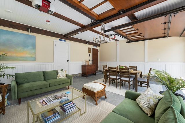 5 Ledge Road, Newport, RI 02840