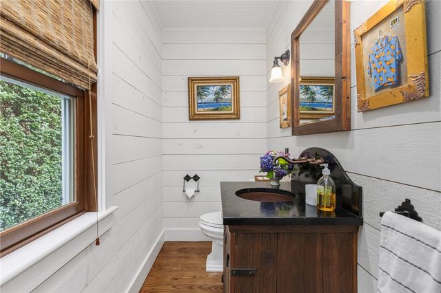 5 Ledge Road, Newport, RI 02840