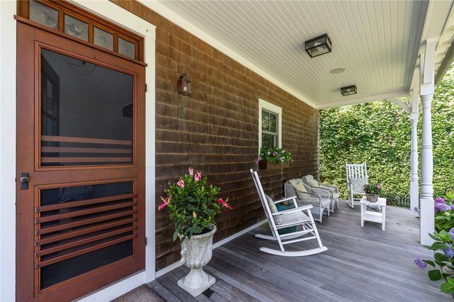 5 Ledge Road, Newport, RI 02840