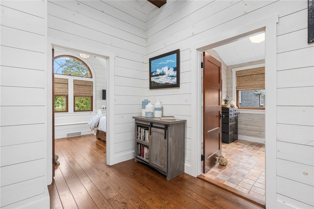 5 Ledge Road, Newport, RI 02840