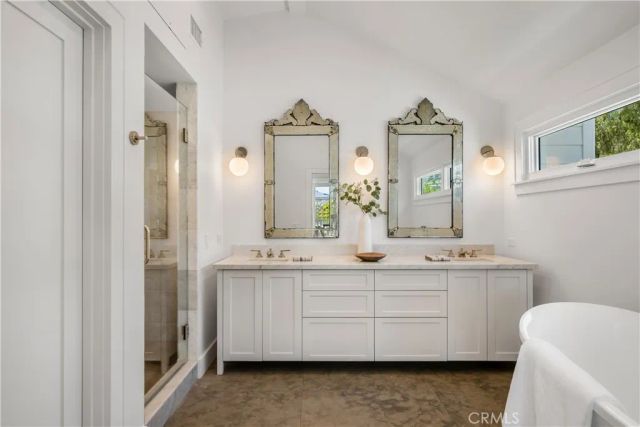 472 Holly Street, Laguna Beach, CA 92651