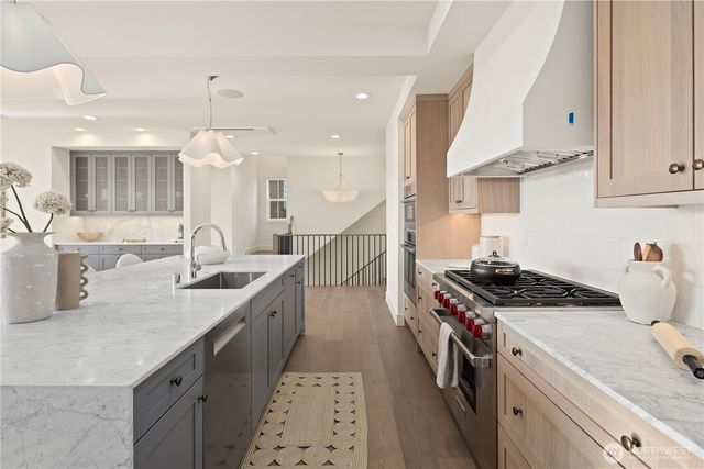 3243 13th Avenue W, Seattle, WA 98119