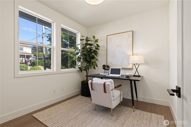 3243 13th Avenue W, Seattle, WA 98119