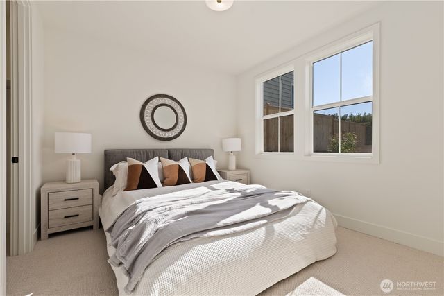 3243 13th Avenue W, Seattle, WA 98119
