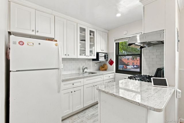 199-27 22 Ave 1-255, Whitestone, NY 11357