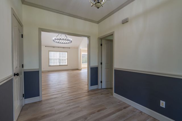 801 Cherokee Hills Dr, Loretto, TN 38469