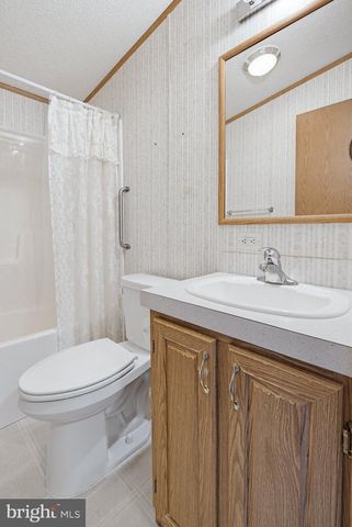 22 MADGE DR, Lancaster, PA 17603