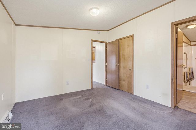 22 MADGE DR, Lancaster, PA 17603