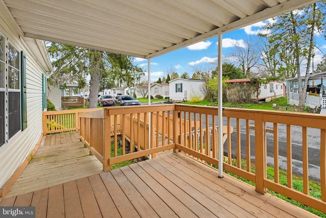 22 MADGE DR, Lancaster, PA 17603