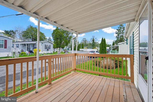 22 MADGE DR, Lancaster, PA 17603