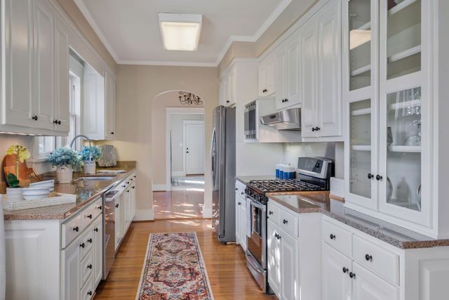 203A Woodmont Cir, Nashville, TN 37205