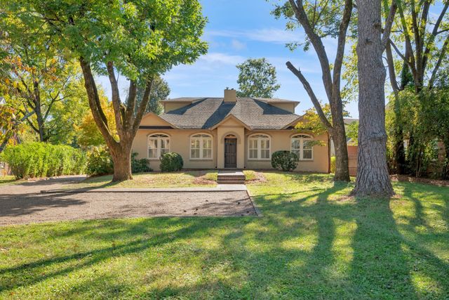 203A Woodmont Cir, Nashville, TN 37205