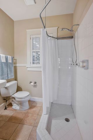 203A Woodmont Cir, Nashville, TN 37205