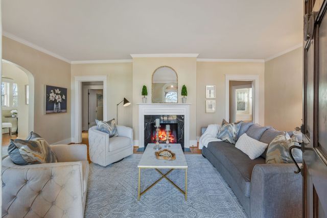 203A Woodmont Cir, Nashville, TN 37205