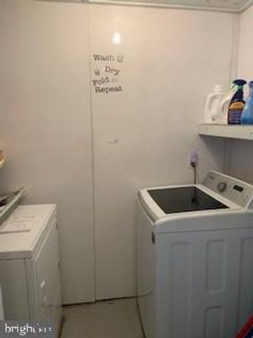 323 MARTIN DR, New Castle, DE 19720