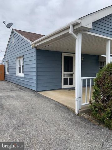 323 MARTIN DR, New Castle, DE 19720