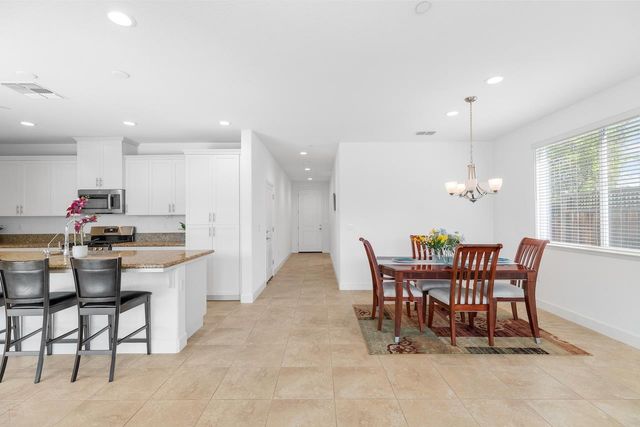 18338 Amador Dr, Lathrop, CA 95330