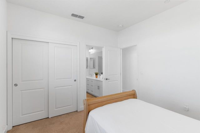 18338 Amador Dr, Lathrop, CA 95330