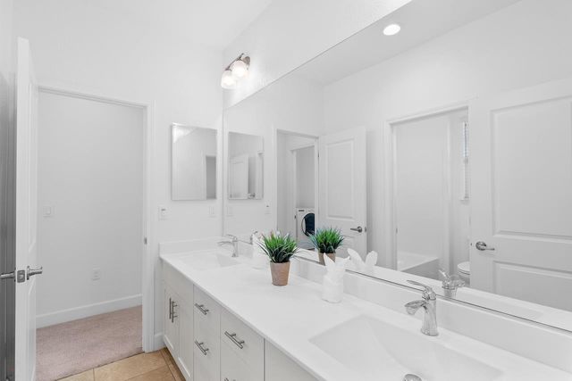 18338 Amador Dr, Lathrop, CA 95330