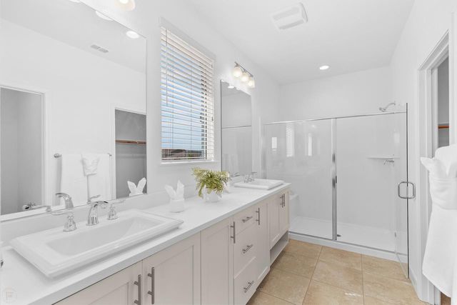 18338 Amador Dr, Lathrop, CA 95330