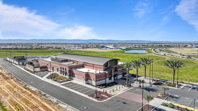 18338 Amador Dr, Lathrop, CA 95330