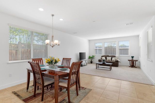 18338 Amador Dr, Lathrop, CA 95330