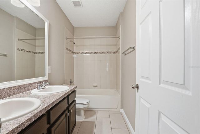 23806 COMPANERO DRIVE, Sorrento, FL 32776