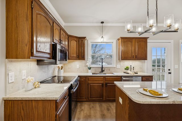 609 Mason Ln, Goodlettsville, TN 37072