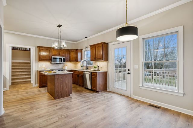 609 Mason Ln, Goodlettsville, TN 37072