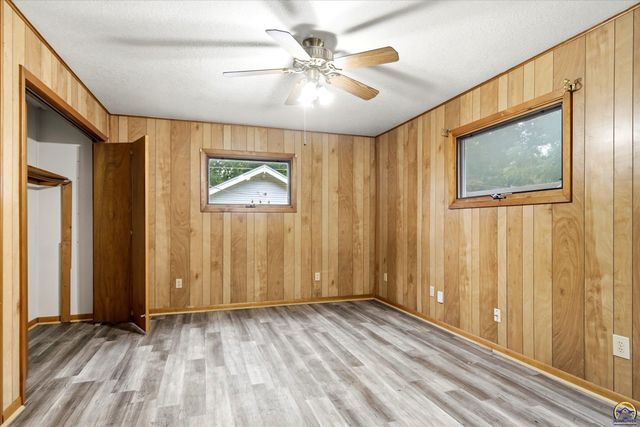 1216 SW Boswell AVE, Topeka, KS 66604