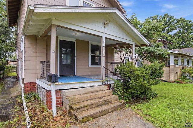 1216 SW Boswell AVE, Topeka, KS 66604