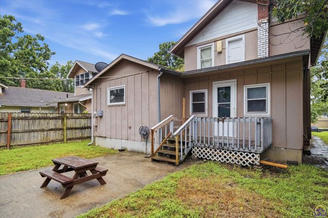 1216 SW Boswell AVE, Topeka, KS 66604