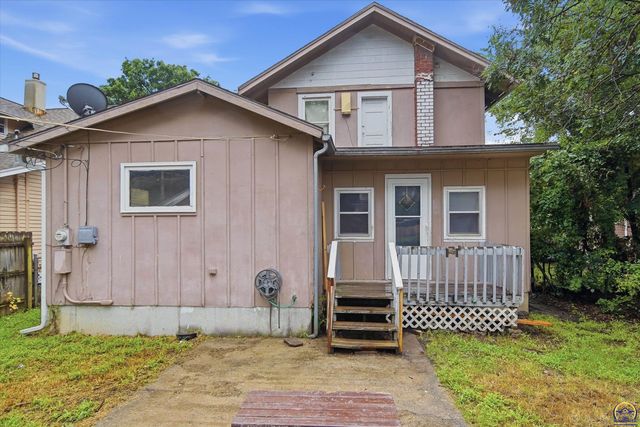 1216 SW Boswell AVE, Topeka, KS 66604
